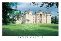 Fyvie Castle Postcard (H SG)